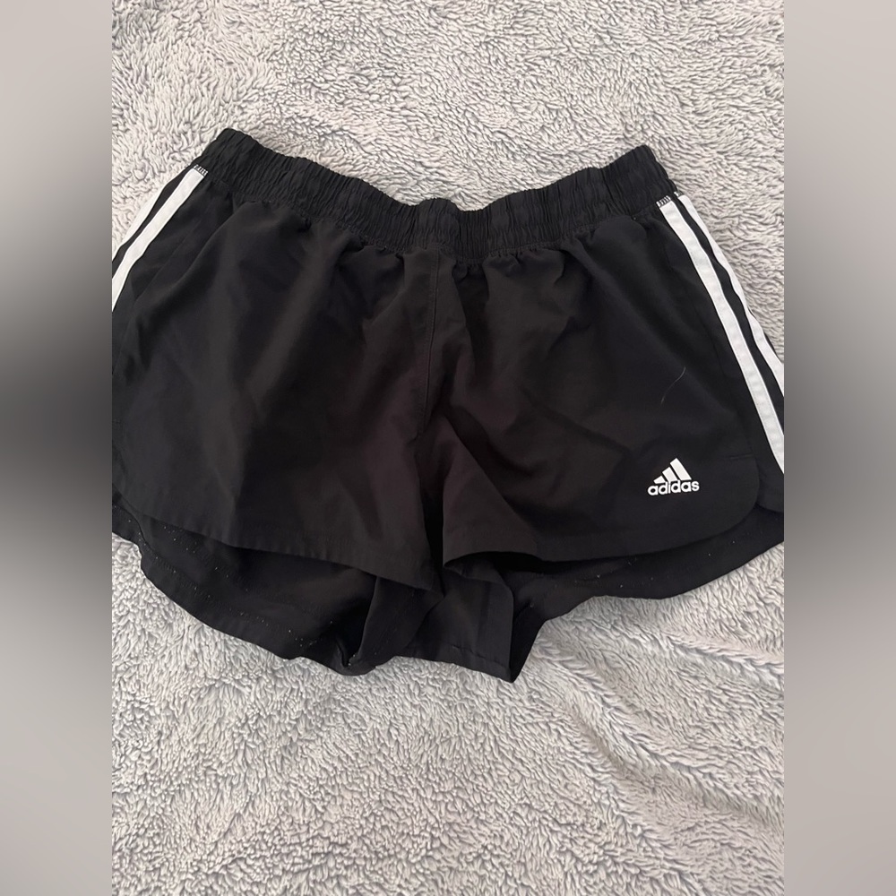 adidas shorts size M